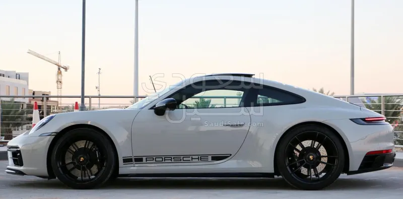 2022 بورش 911 كاريرا 4 جي تي اس