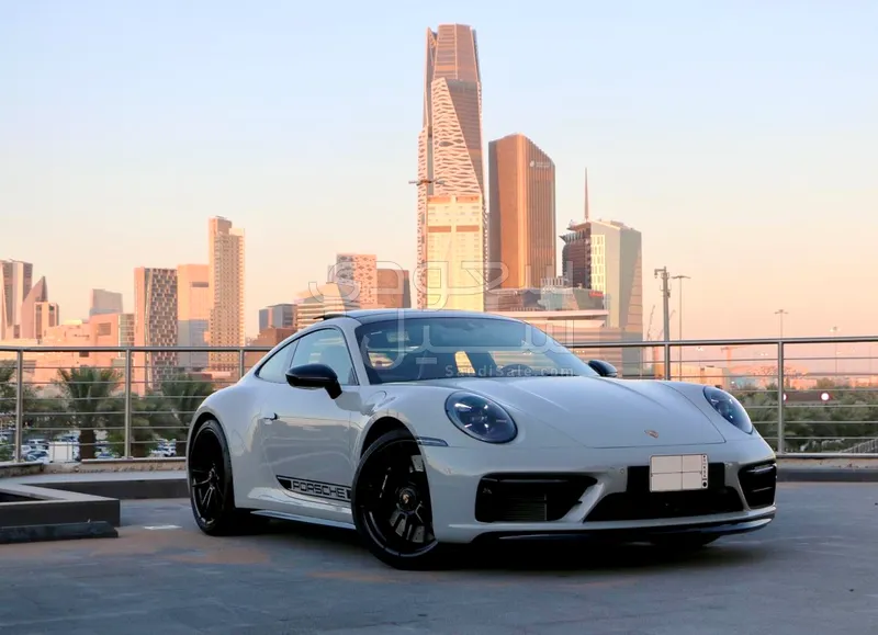 2022 بورش 911 كاريرا 4 جي تي اس