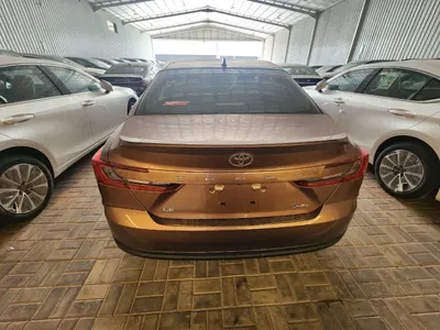 2025 تويوتا كامري ال اي