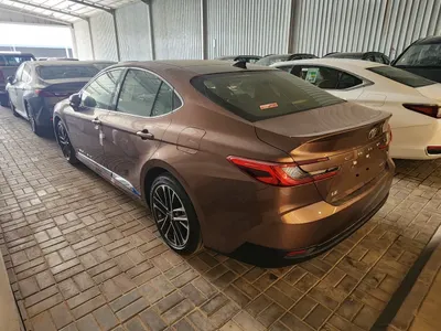 2025 تويوتا كامري ال اي