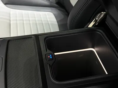 2024 Land Rover Range Rover Sport SV