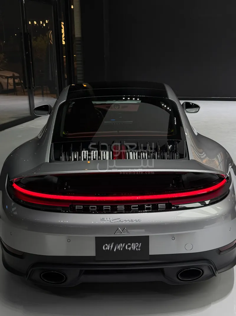 2025 Porsche 911 Carrera
