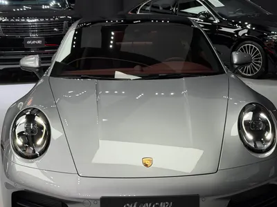 2025 Porsche 911 Carrera