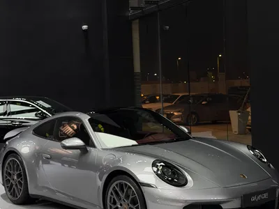 2025 Porsche 911 Carrera