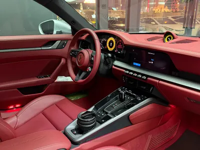 2025 Porsche 911 Carrera