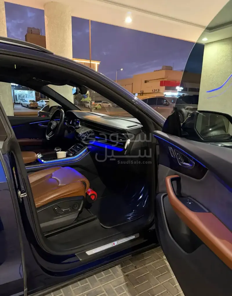 2021 اودي كيو 8 كواترو 55 تي اف اس اي