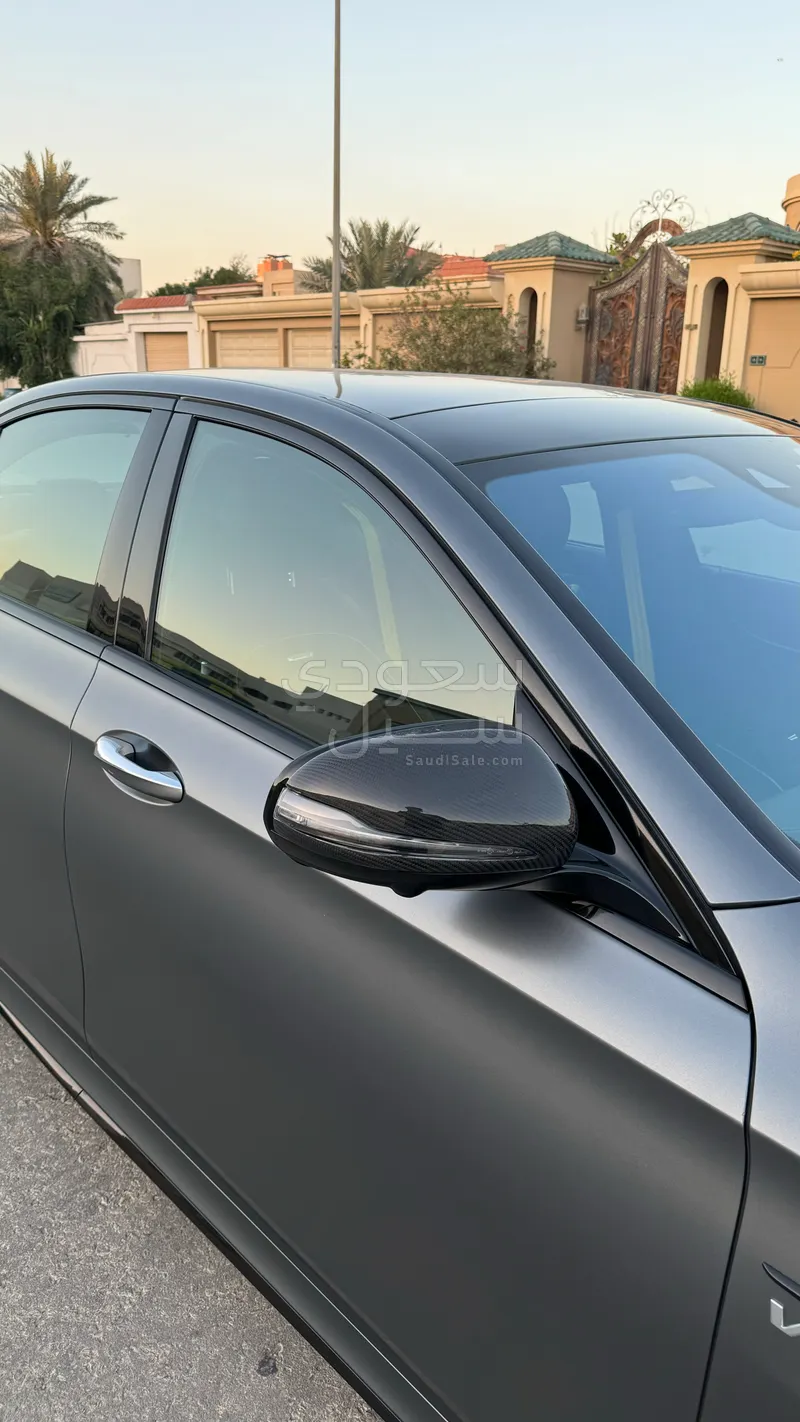 2021 مرسيدس - بنز إي 63إس أي إم جي