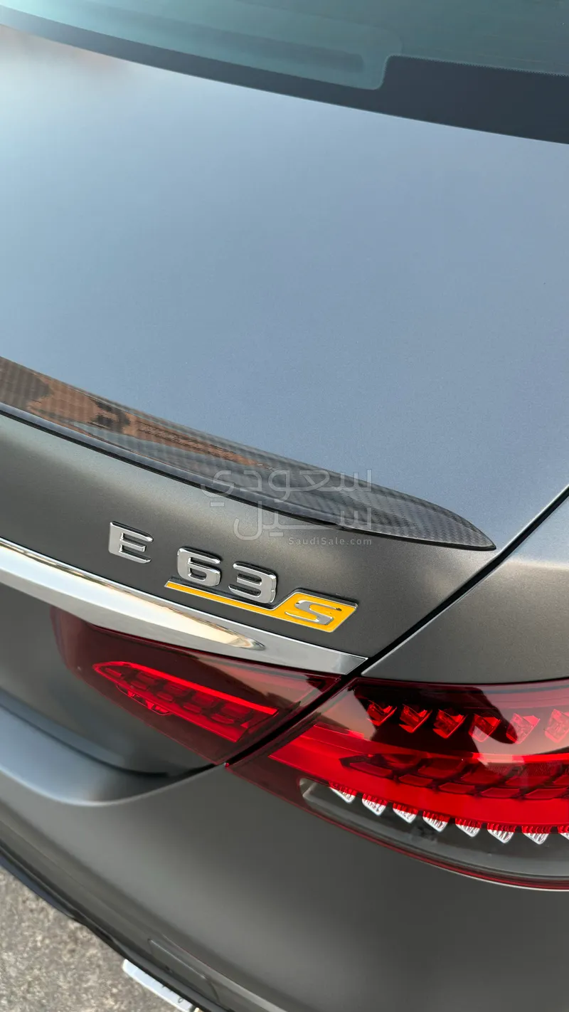 2021 مرسيدس - بنز إي 63إس أي إم جي