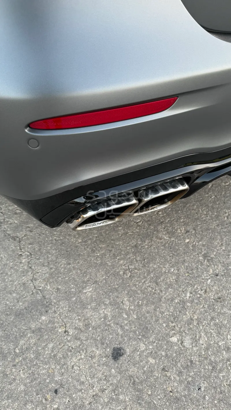 2021 مرسيدس - بنز إي 63إس أي إم جي