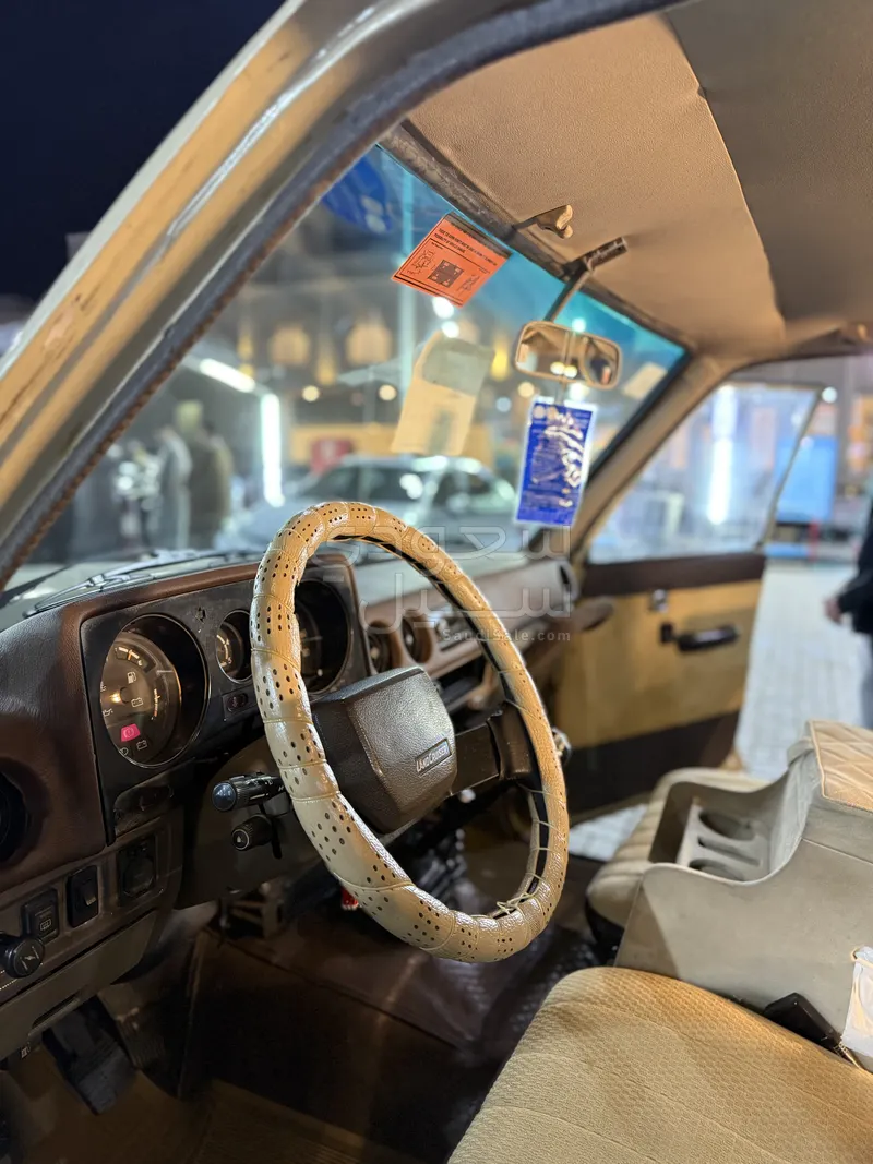 1987 تويوتا لاند كروزر جي اكس