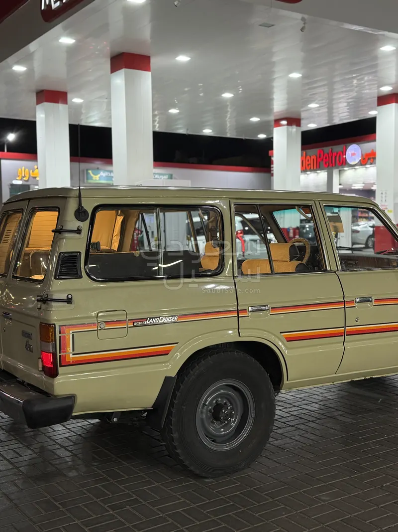 1987 تويوتا لاند كروزر جي اكس