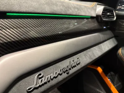 2023 لمبرجيني اوروس بيرفورمانتي