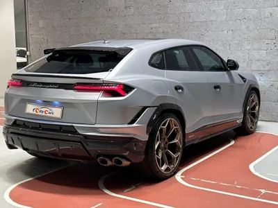 2023 لمبرجيني اوروس بيرفورمانتي