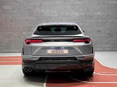 2023 لمبرجيني اوروس بيرفورمانتي