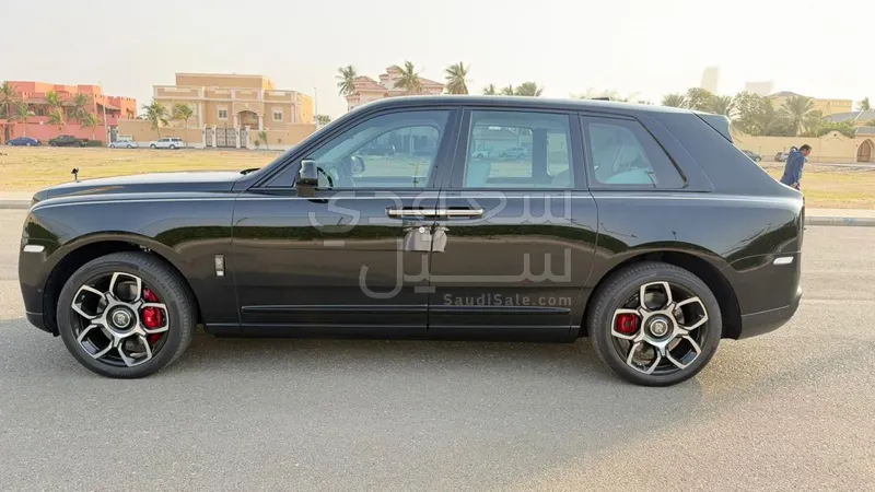 2021 رولز رويس كولينان بلاك بادج
