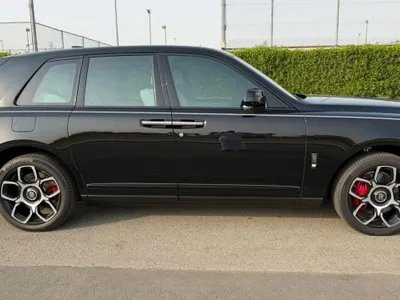 2021 رولز رويس كولينان بلاك بادج