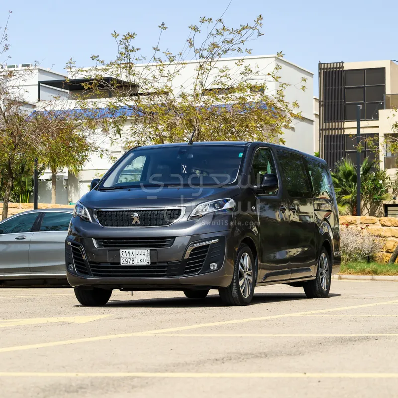 2024 بيجو ترافلر