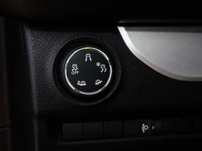 2024 بيجو ترافلر