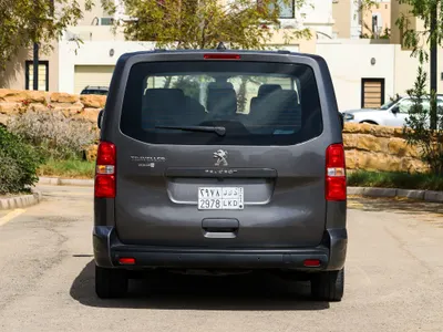 2024 بيجو ترافلر