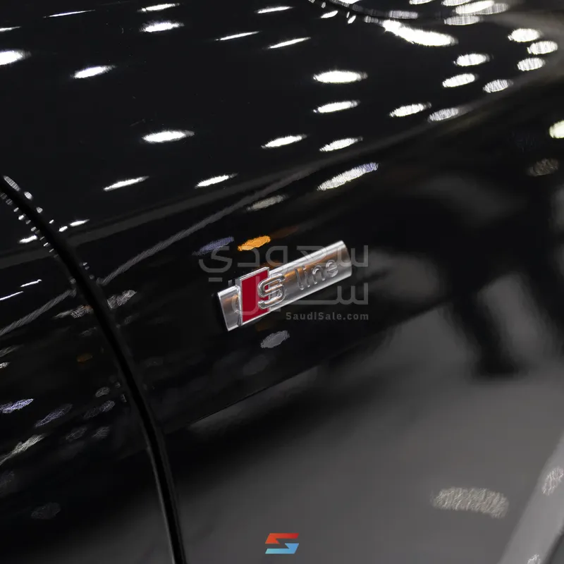 2025 اودي كيو 5 اس لاين