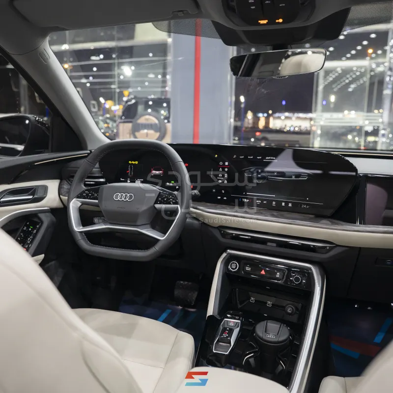 2025 اودي كيو 5 اس لاين