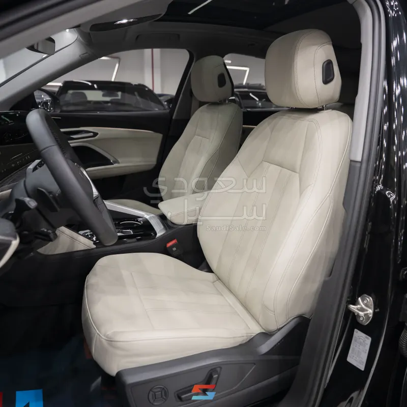 2025 اودي كيو 5 اس لاين