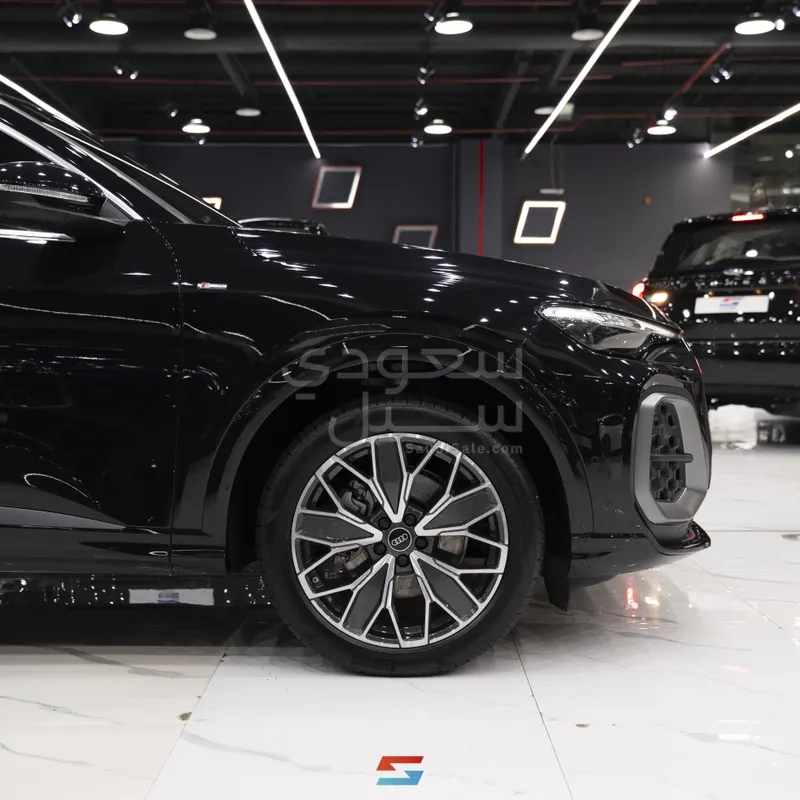 2025 اودي كيو 5 اس لاين