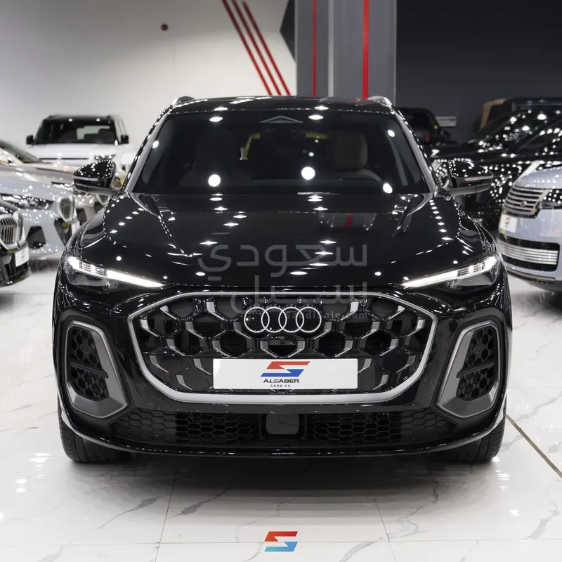 2025 اودي كيو 5 اس لاين