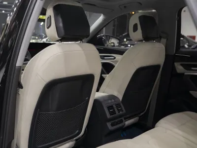 2025 اودي كيو 5 اس لاين