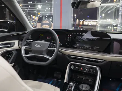 2025 اودي كيو 5 اس لاين