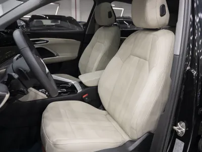 2025 اودي كيو 5 اس لاين