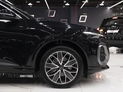 2025 اودي كيو 5 اس لاين