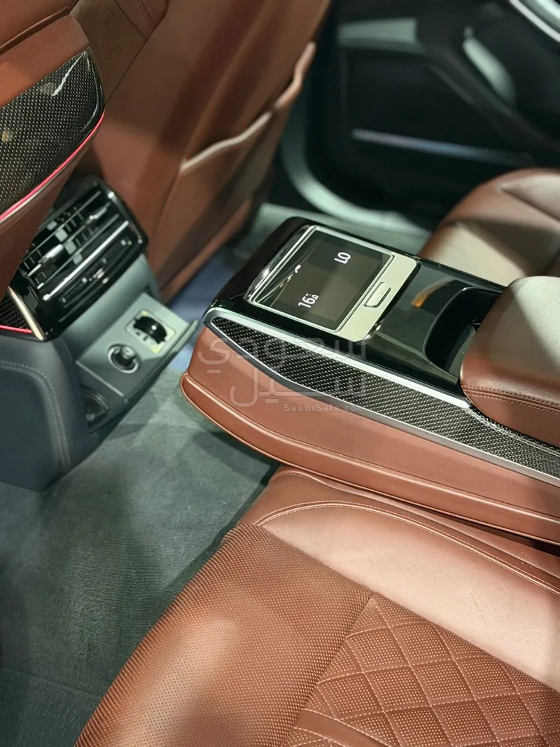 2020 اودي اس 8