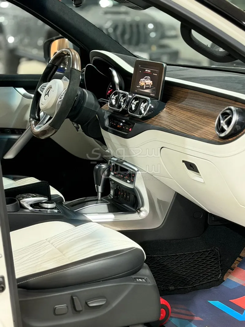 2020 مرسيدس - بنز إكس