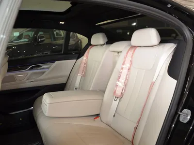 2021 بي ام دبليو الفئة السابعة 730 أي