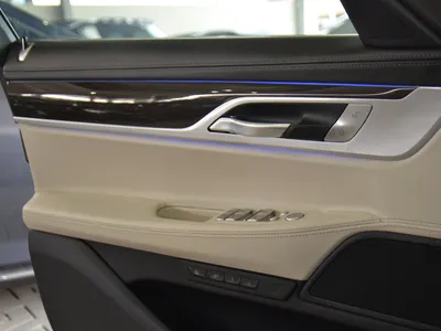 2021 بي ام دبليو الفئة السابعة 730 أي