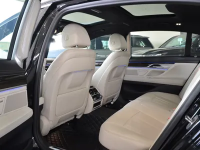 2021 بي ام دبليو الفئة السابعة 730 أي