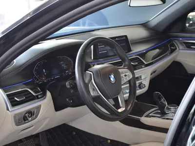 2021 بي ام دبليو الفئة السابعة 730 أي