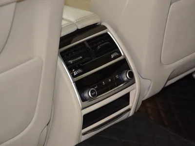 2021 بي ام دبليو الفئة السابعة 730 أي