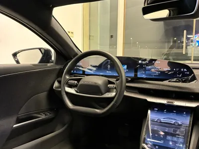 2024 لوسيد اير بيور