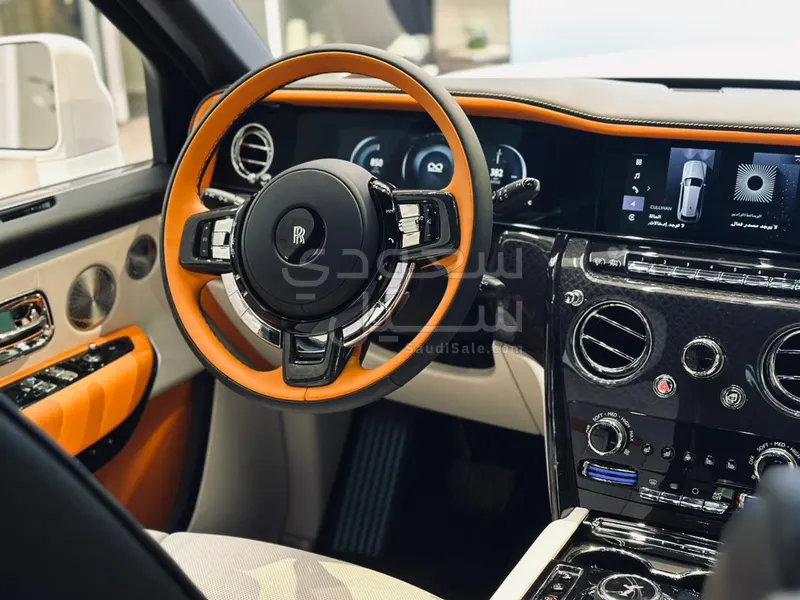 2026 رولز رويس كولينان بلاك بادج