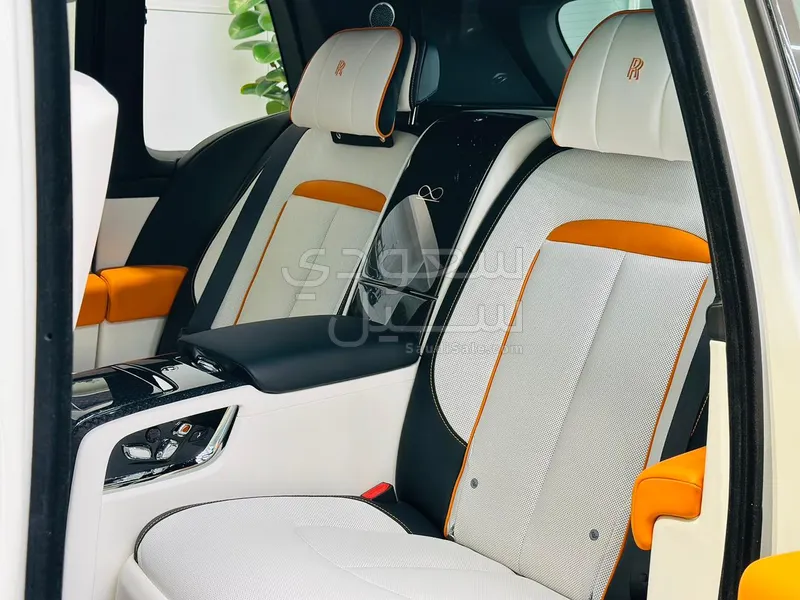 2026 رولز رويس كولينان بلاك بادج