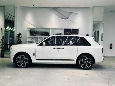 2026 رولز رويس كولينان بلاك بادج