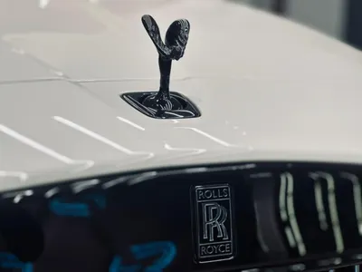 2026 رولز رويس كولينان بلاك بادج