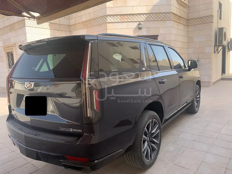 2023 كاديلاك اسكاليد سبورت