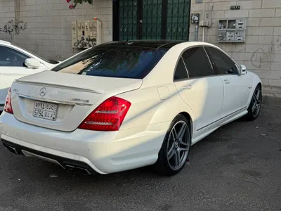 2013 مرسيدس - بنز إس 63 أي إم جي