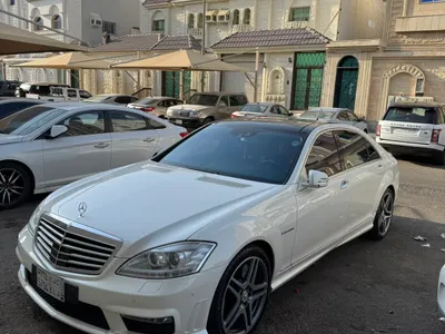 2013 مرسيدس - بنز إس 63 أي إم جي