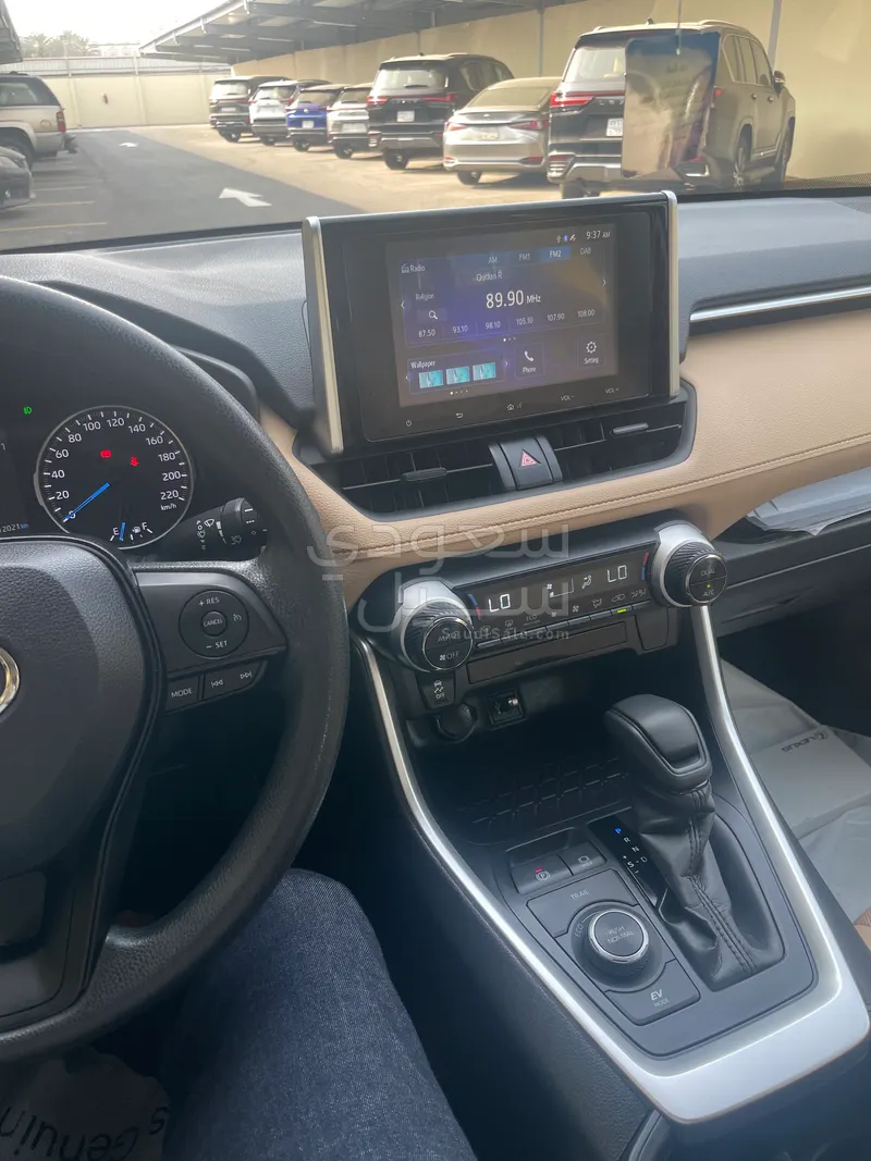 2025 تويوتا راف 4