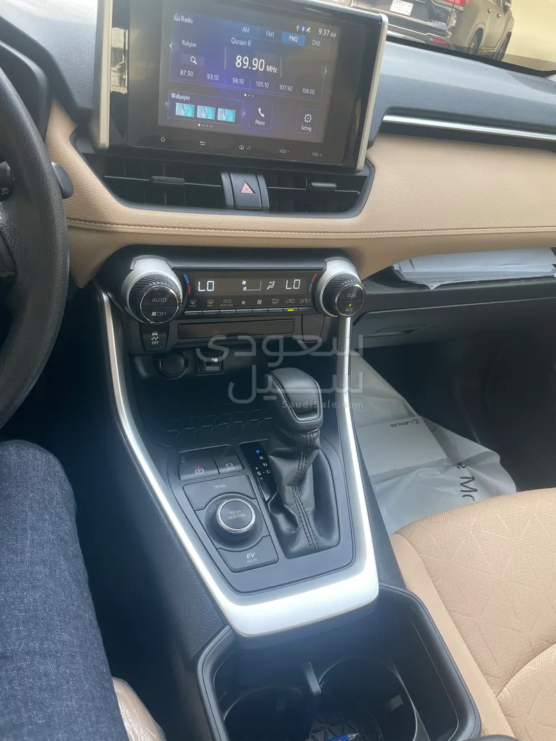 2025 تويوتا راف 4