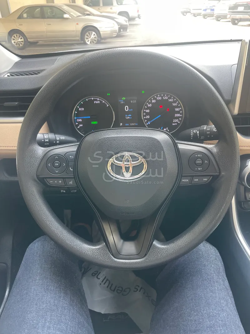 2025 تويوتا راف 4